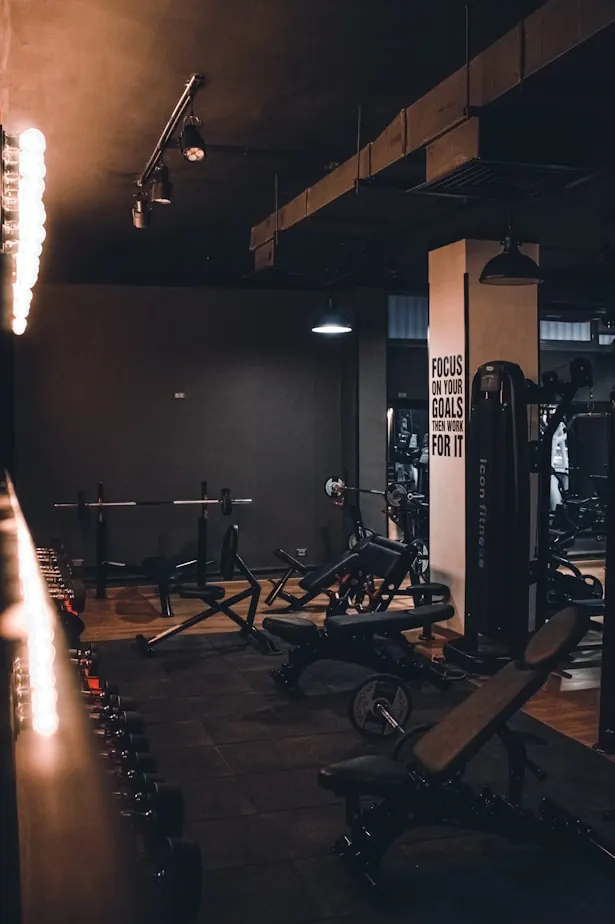 Sala de máquinas de un gimnasio